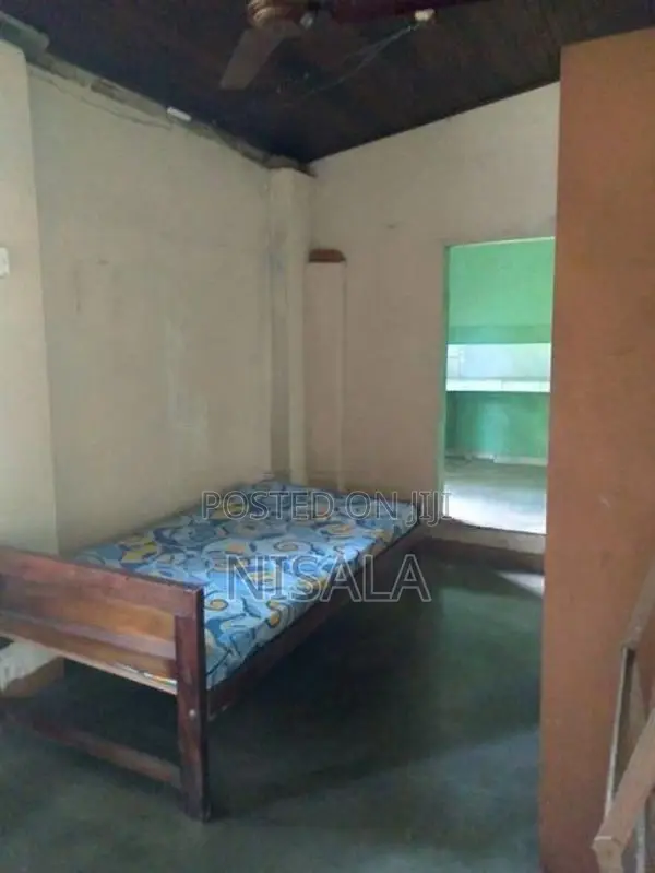 Rooms for Rent Dalugama