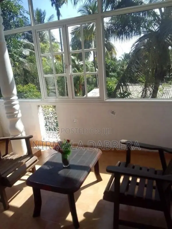 Two Stories House Upstairs Only For Rent Hanwella