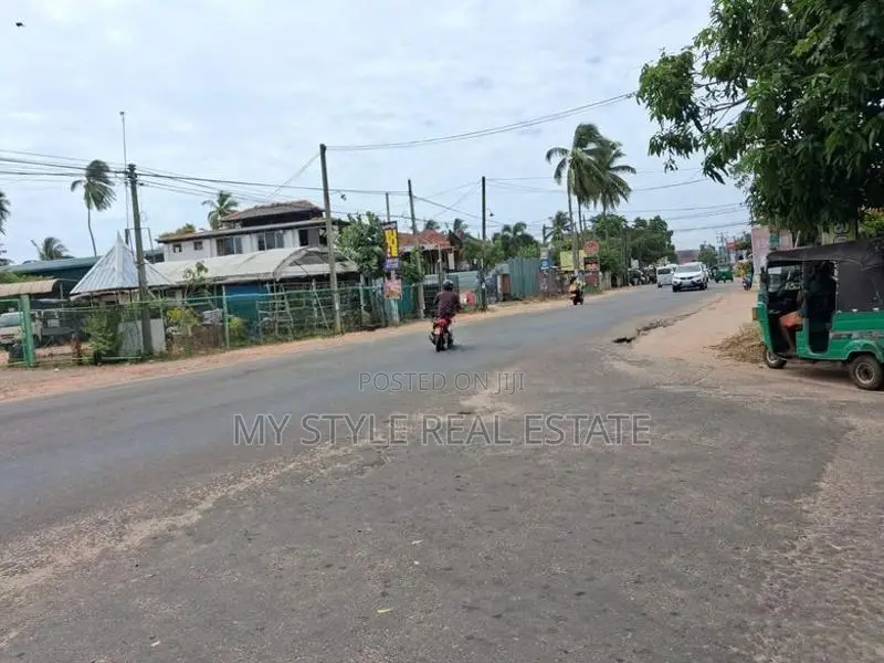 Negombo 258 P Land for Sale (facing Col-Chilaw Main Road)