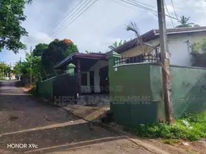 House With Annex Very Close To Kottawa Town For Sale