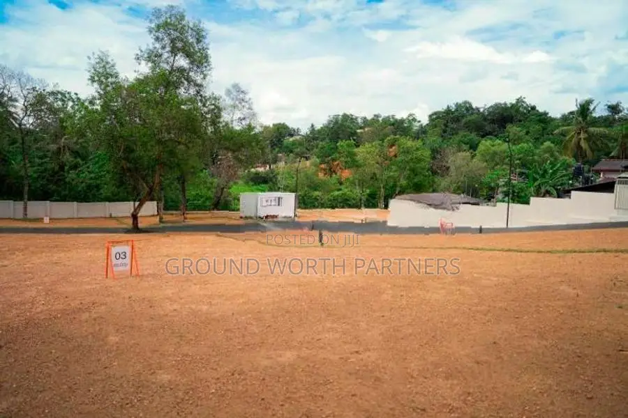 මාලඹේ ටවුන් එකට නුදුරින් අගනා නේවාසික බිම් කොටස් කිහිපයක් විකිණීමට