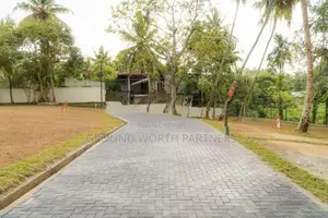කොට්ටාව අධිවේගී පිවිසුමට සමීපව අගනා නේවාසික බිම් කොටස් විකිණීමට