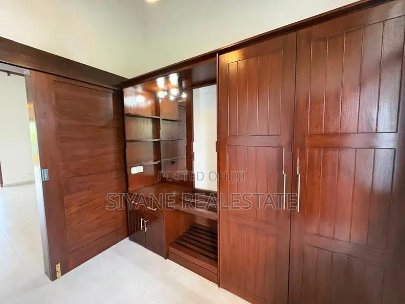 Luxury New House Sale in Thalawathugoda
