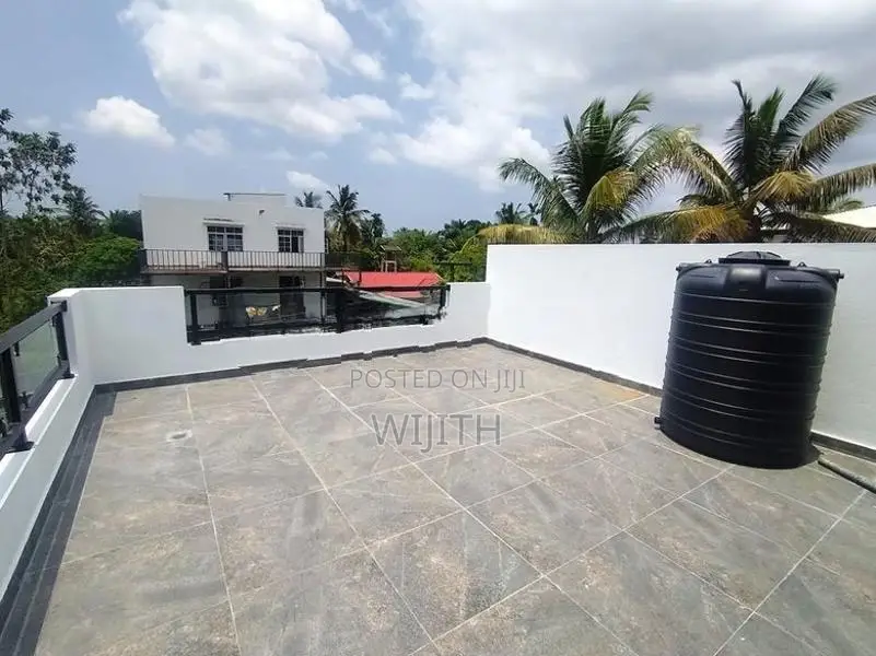 Brand New 3storey House for Sale in Kottawa Polgasowita Roadjaliyagam