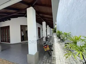 Spacious Newly Build House for Sale in Piliyandala