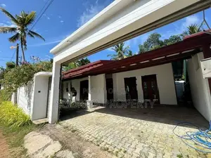 Almost Brand New House for Sale in Piliyandala