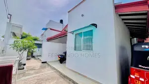 Luxury 1km To Beach Side Newly 4Br House for Sale Negombo