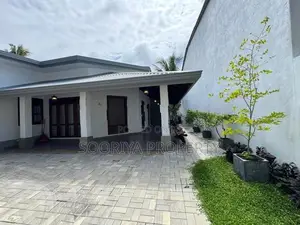 Almost Brand New House for Sale in Moratuwa Suwarapola