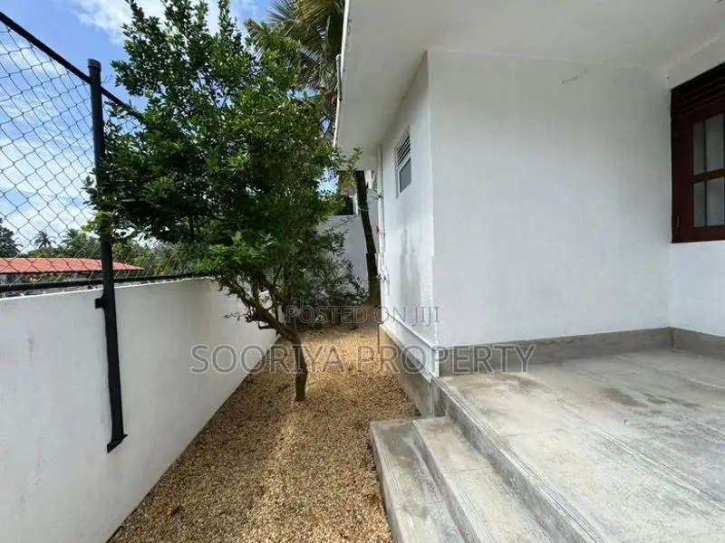Almost Brand New House for Sale in Moratuwa Suwarapola