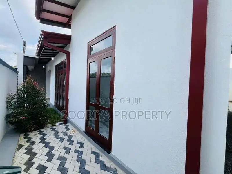 Super Luxury Brand New House for Sale in Piliyandala Kahathuduwa