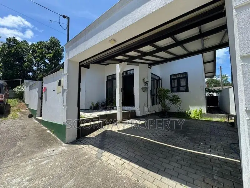 Newly Build House for Sale in Moratuwa Piliyandala