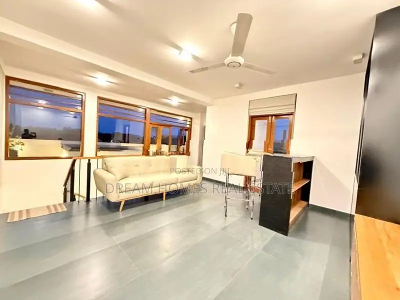 Scenic Luxury Home with Paddy Field Views – Pannipitiya
