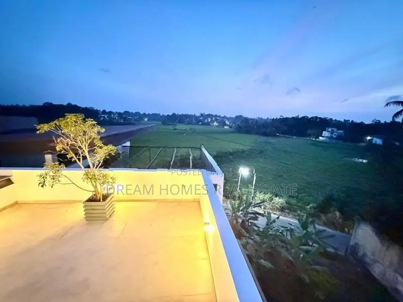 Scenic Luxury Home with Paddy Field Views – Pannipitiya