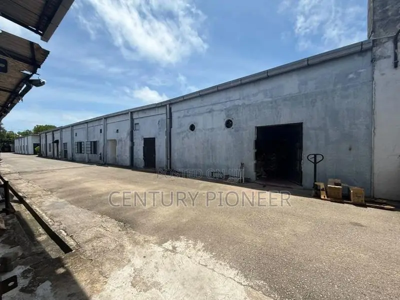 Warehouse for Sale in Mount Lavinia