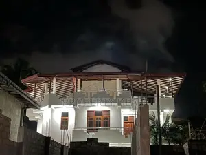 5 Bedrooms House For Sale in Pannipitiya - PDH34