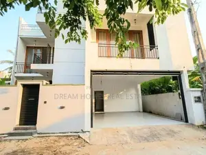 Spacious 4-Bedroom House For Rent – Thalawathugoda