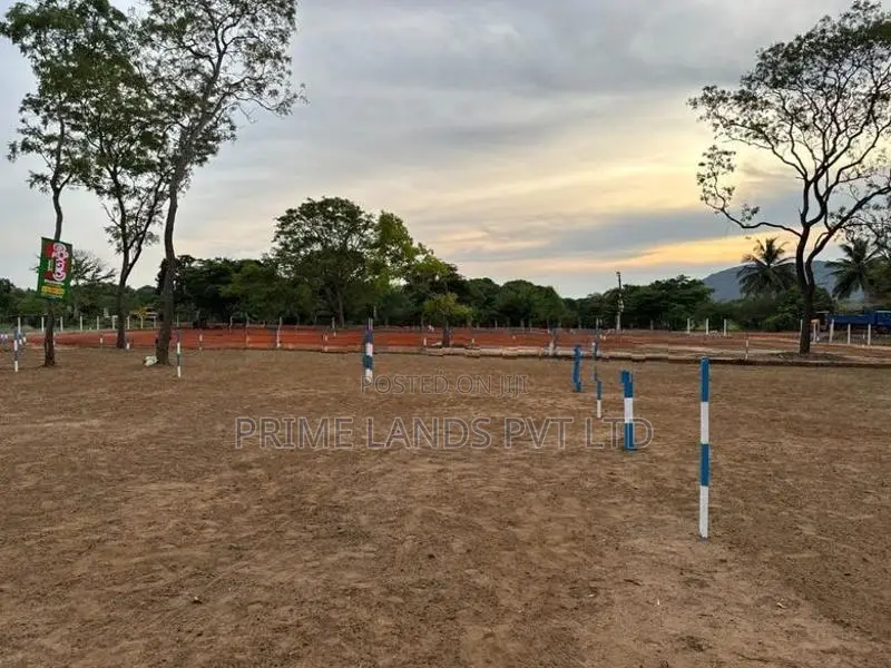 Land for Sale in Maradankadawala Town