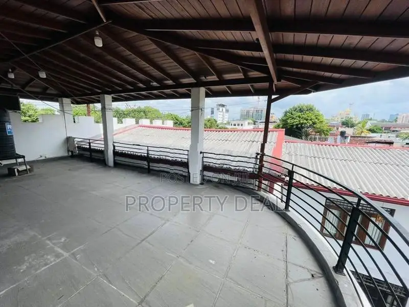 3 Story Luxury House for Sale in Colombo3 - PDH36