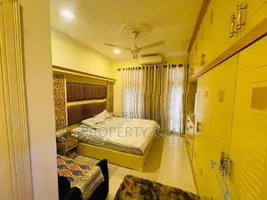 3 Story Luxury House for Sale in Colombo3 - PDH36