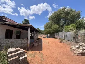 Sale For Land With House In Kilinochchi