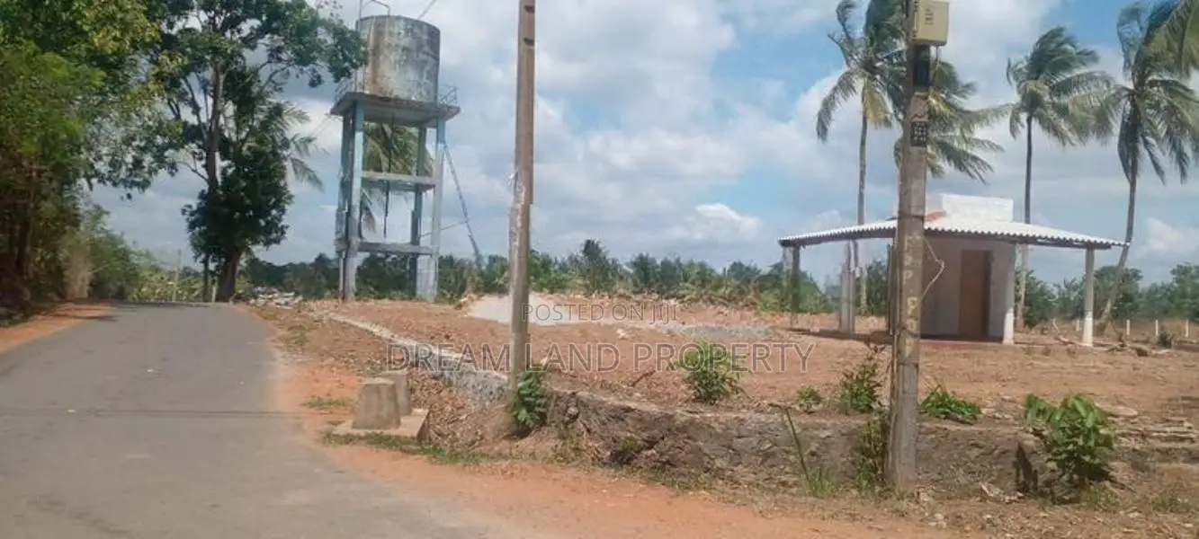 ව්‍යාපාරික ඉඩමක් විකිනීමට යාපහුව