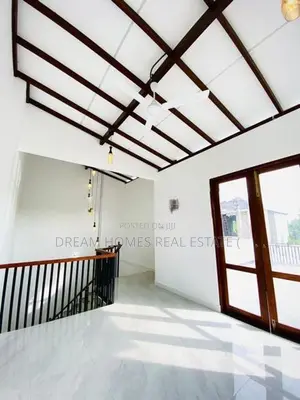 Luxury 4 Bedroom House For Sale – Athurugiriya