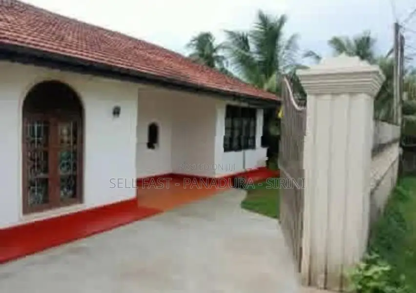 House with 10p Land in Piliyandala(කොටගෙදර හංදිය)