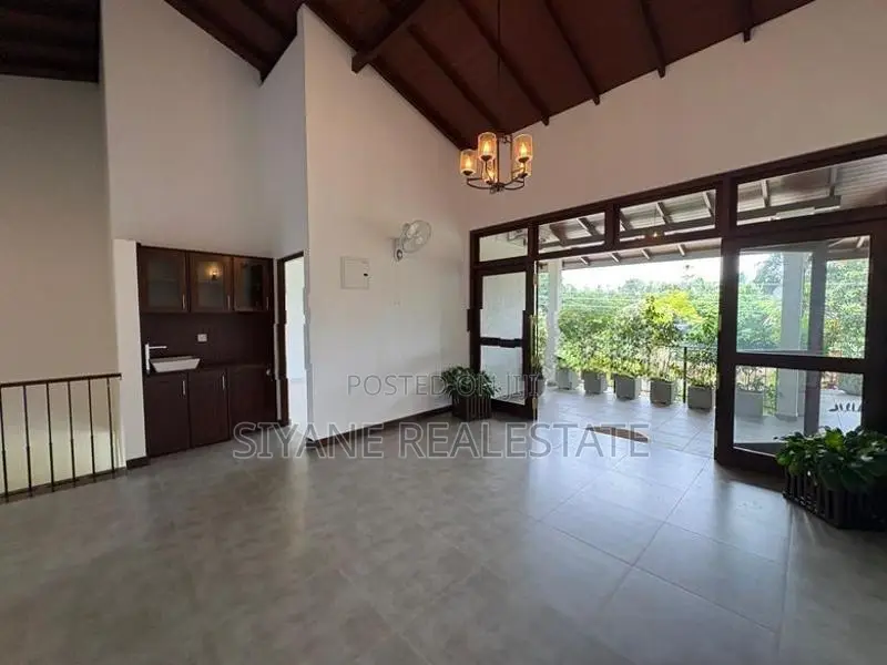 Luxury New House for Sale in Thalawathugoda