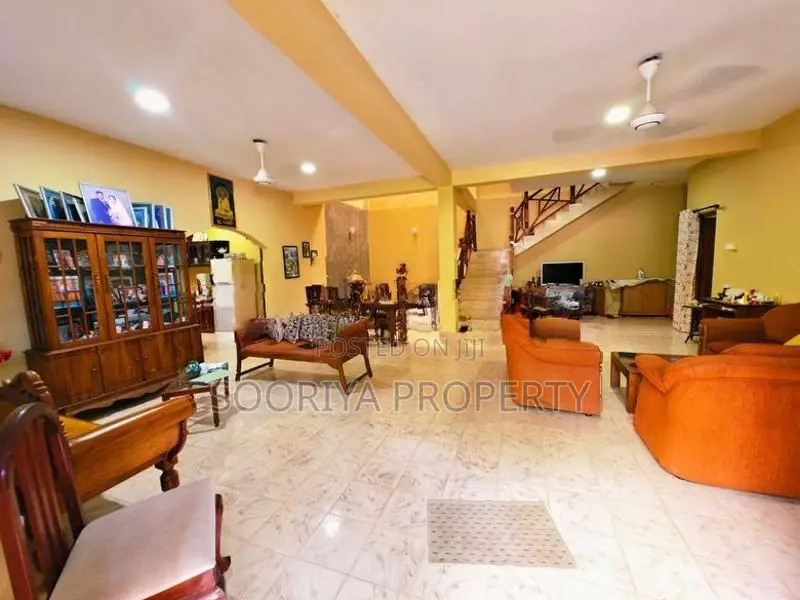 Beautiful Two Storey House for Rent in Kaduwela