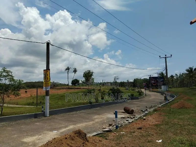 යටදොල බිම් කොටස්
