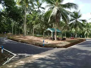 පොල්ගස්ඕවිට හන්දියට ආසන්නව බිම් කොටස් විකිණීමට