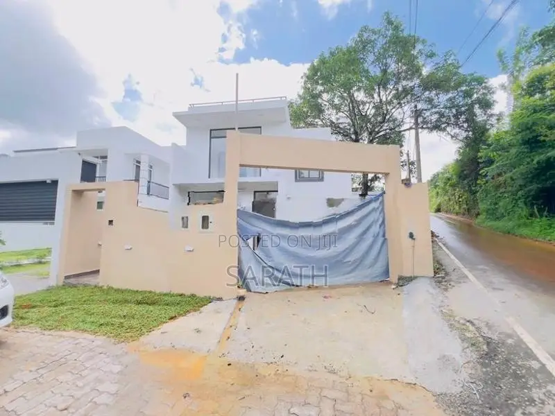 4 Bed 8 P With Brand new House Sale Malabe