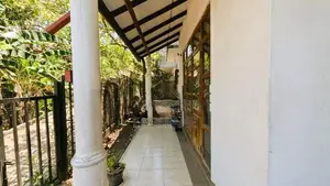 කිරිබත්ගොඩින් සුපිරි දෙමහල් නිවසක්