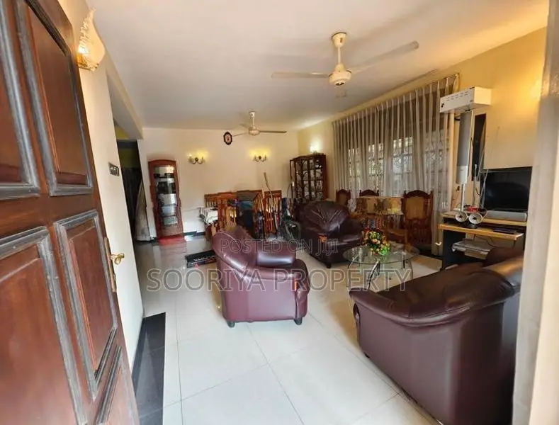 Luxury House for Sale in Kelaniya, Kiribathgoda Town