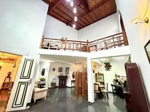 Luxury 5-Bedroom House for Sale in Kalapaluwawa