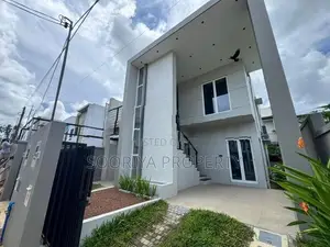 Canterbury Super Luxury House for Sale in Piliyandala