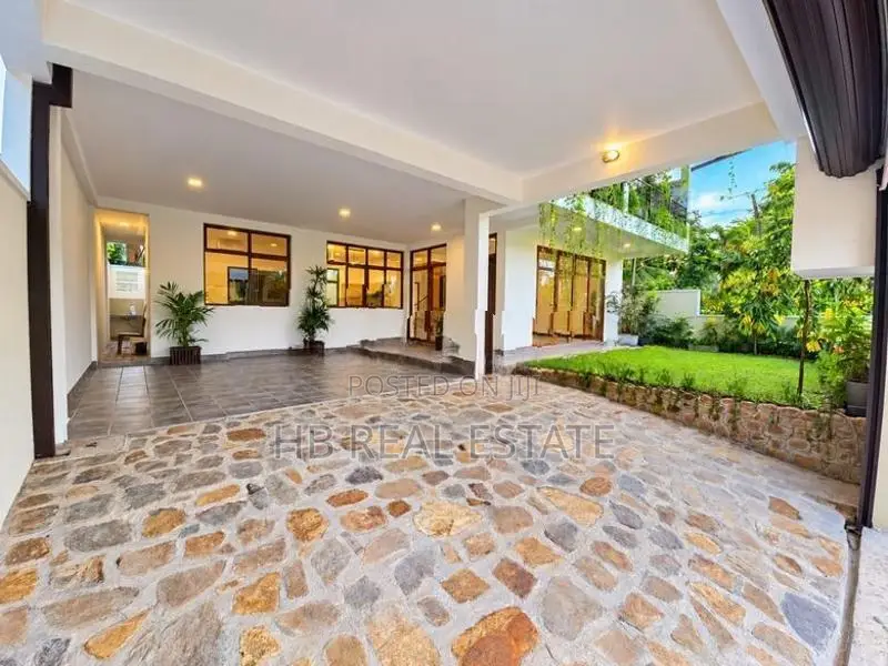 Architectural Designed Brand New House For Sale