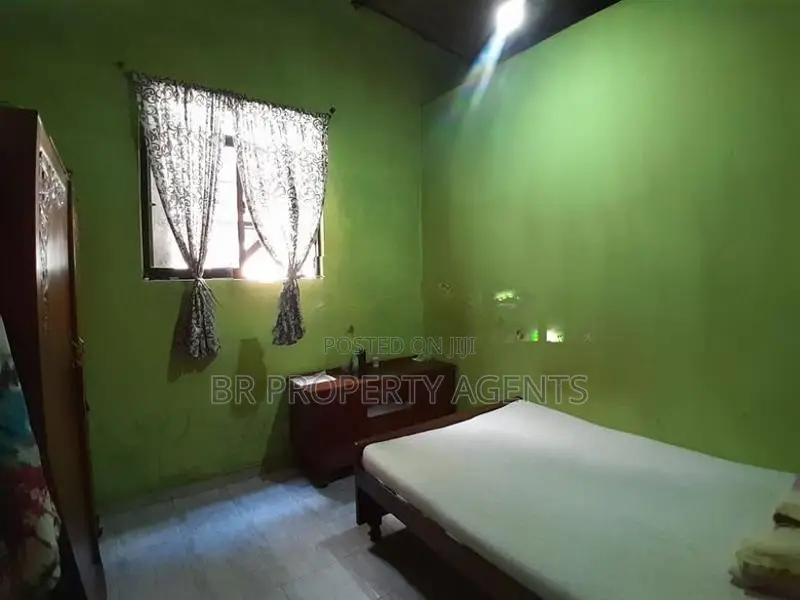 Single Story House for Sale in Wellampitiya