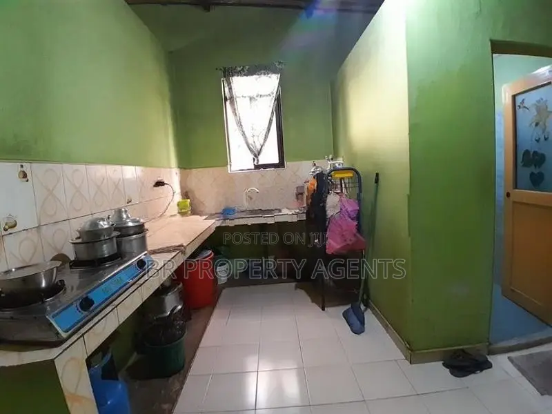 Single Story House for Sale in Wellampitiya