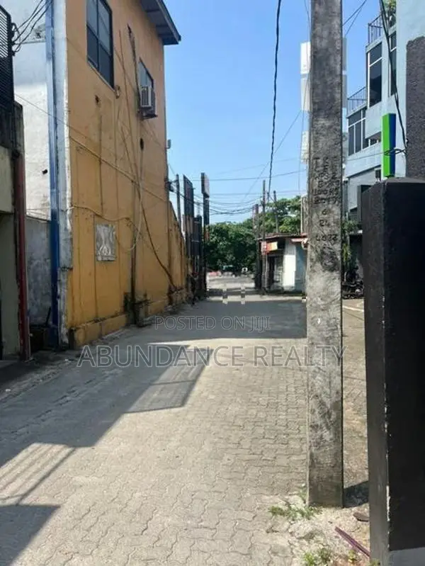 Land for sale in Battaramulla - 174 Bus Route