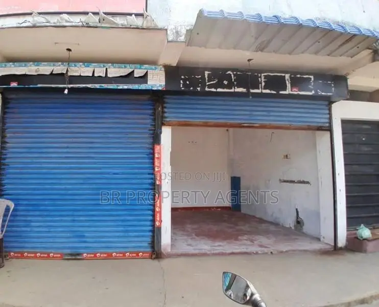 Three Story Commercial Building for Sale in Colombo 09