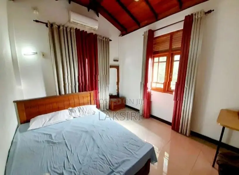 4 Bedrooms Sime Furnished House Rent Thalawathugoda Weli Road Monarch