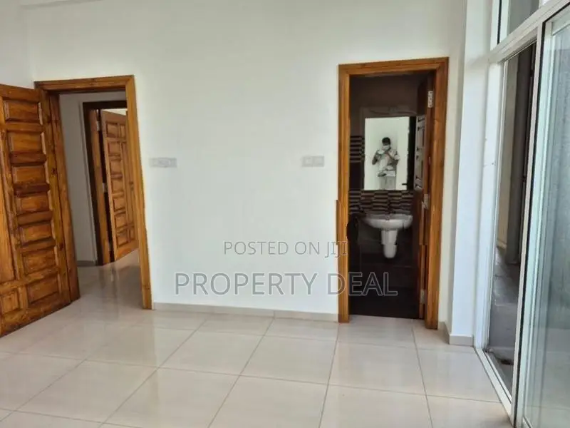 Brand-New 4-Bedroom Apartment for Sale in Colombo 6 – PDA390