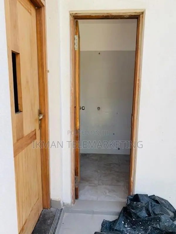 Commercial Building for Rent in Piliyandala