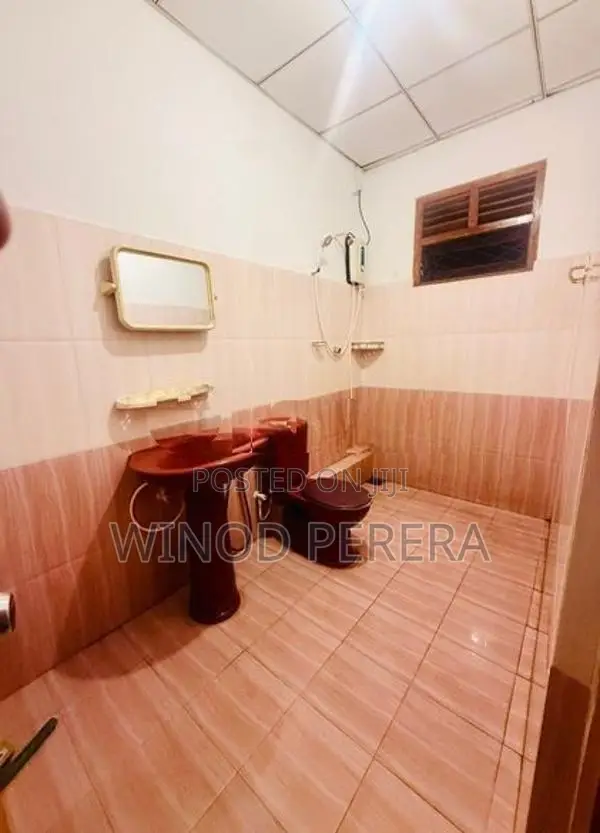 උඩුමහලේ නිවසක් කුලියට දීමට - බෝකුන්දර