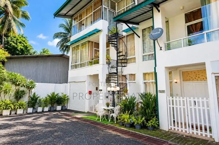 Three Storey House for Sale in Homagama