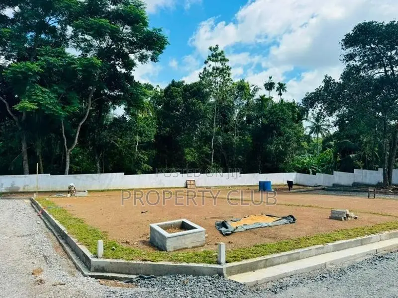 Land for sale in Kesbawa