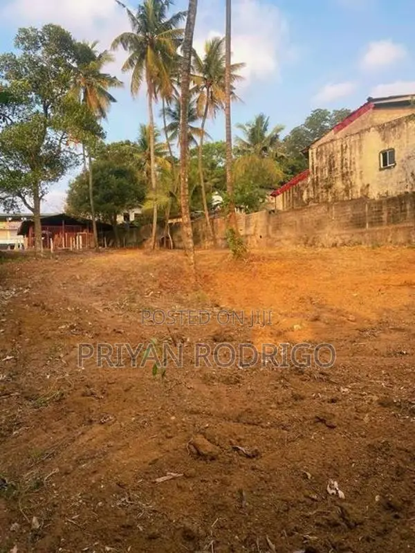 Mahara Kadawatha, Pushparama Lane 60 Perches of Bare Land for Sale