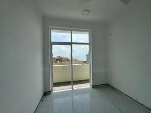 3 BR Apartment for Resale - Station Road, Wellawatte