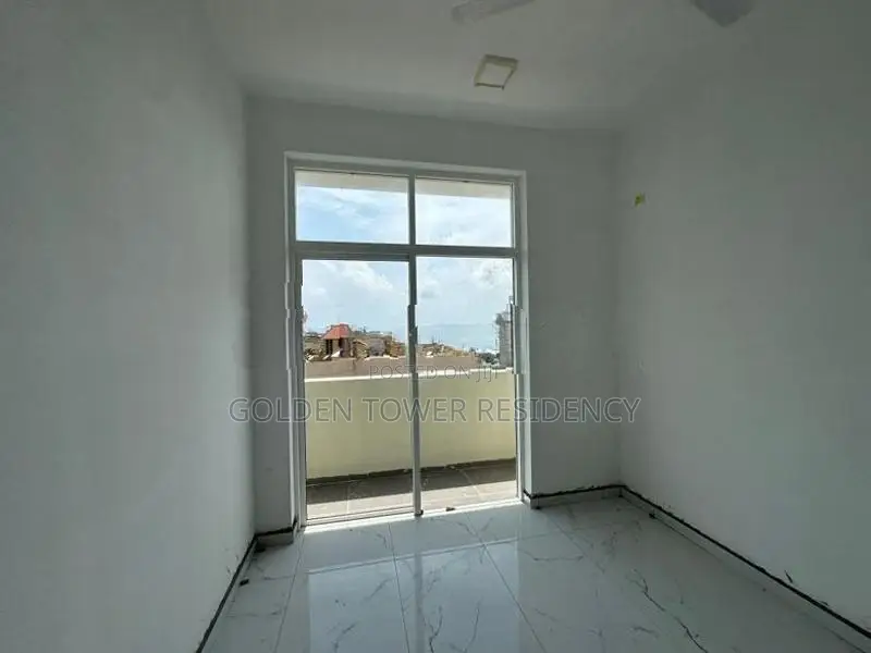 3 BR Apartment for Resale - Station Road, Wellawatte